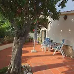 Agradable Casa Con Piscina Privada Y Jardin
