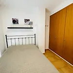 Schoene Unterkunft Mit Pool Und Terrasse.