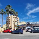 En Denia,Apartamento De 2 Dormitorios En Las Brisas Playa Y Piscina