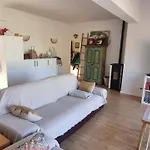 Agradable Casa Con Piscina Privada Y Jardin