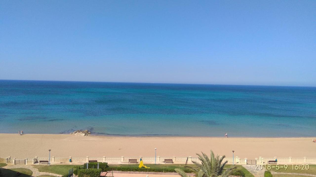 Primera Linea De Mar Apartment *