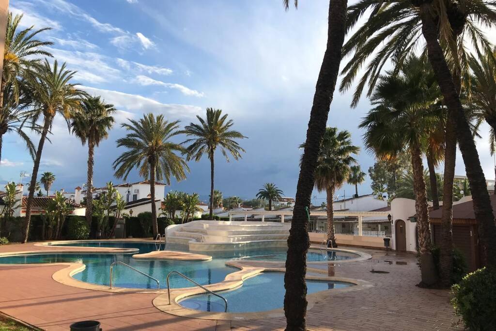 Estudio En Con Piscina Y Wifi Privada, A 100 M Del Mar * Dénia