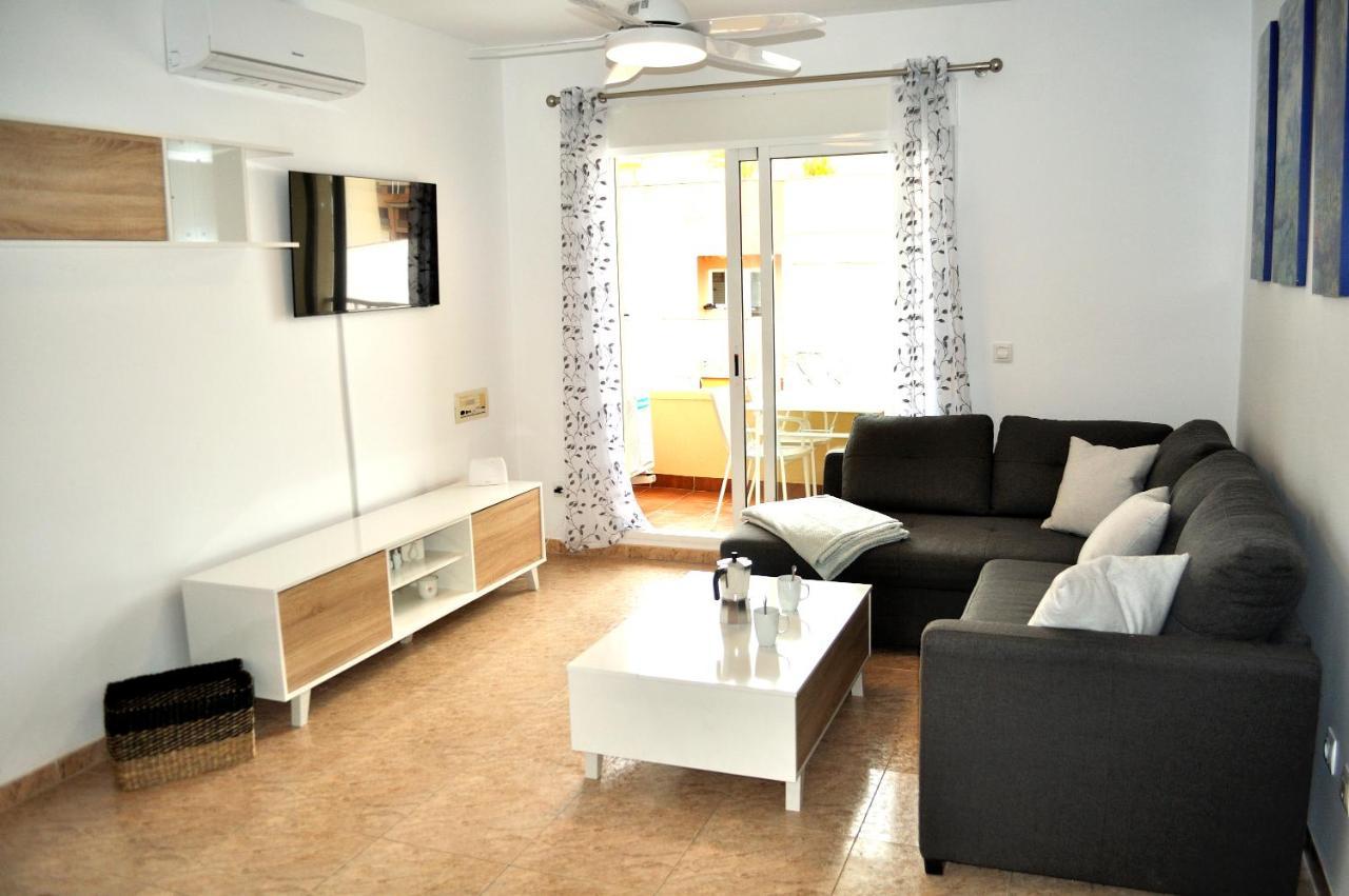 Miguel Hernandez, Centro, 3 Dormitorios, By Bookindenia Apartment *