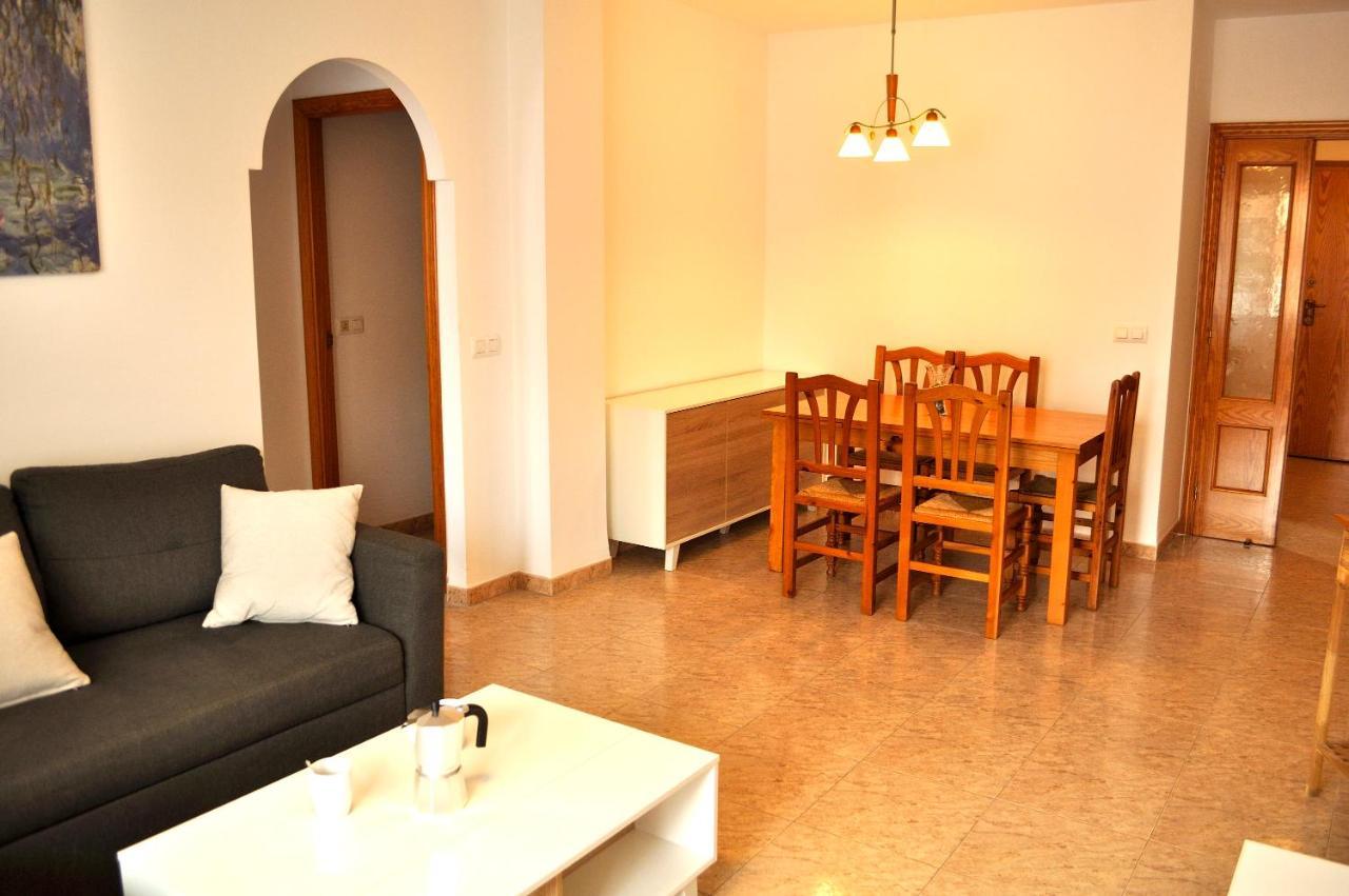 Miguel Hernandez, Centro, 3 Dormitorios, By Bookindenia Apartment *
