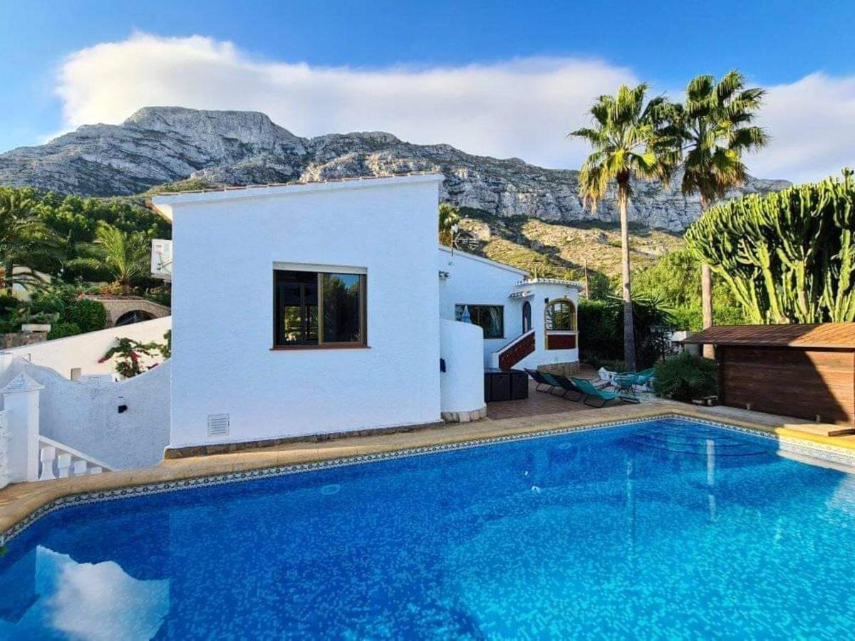 Villa Sunny In With Private Pool And Sea View Dénia