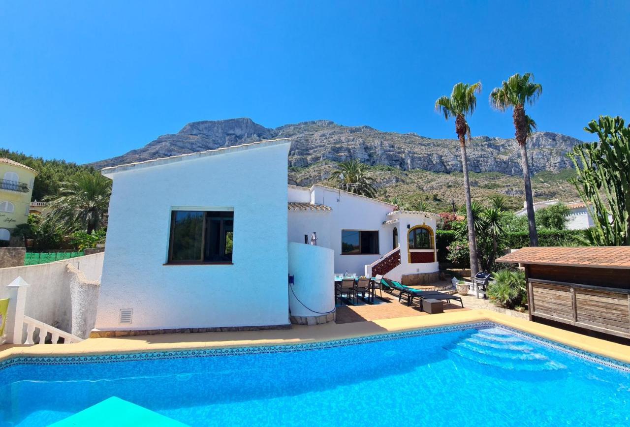 Sunny In With Private Pool And Sea View