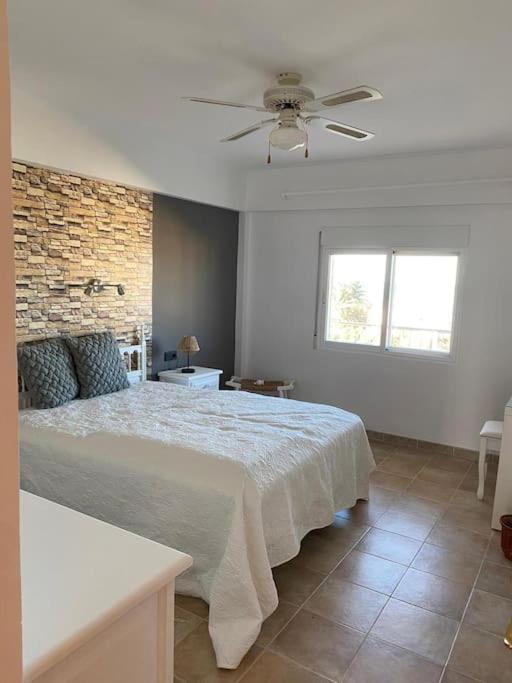 Penthouse 80qm, Zusaetzlich 80 Qm Private Terrasse, 60 M Zum * Denia
