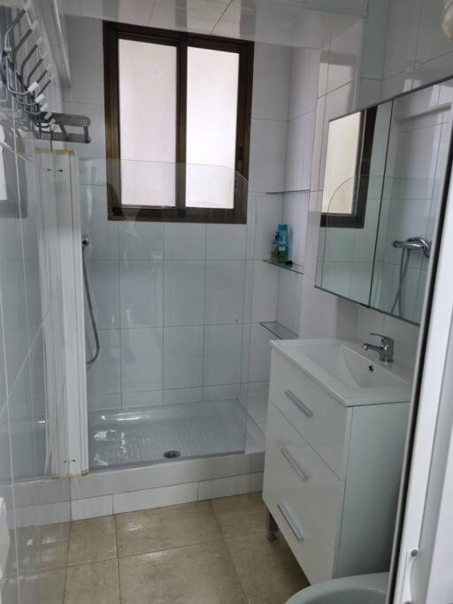 En Denia,apartamento De 2 En Las Brisas Playa Y Piscina * Dénia