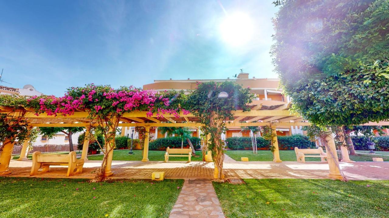 Sergi By Family Homes Apartment *