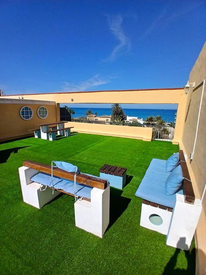 Apartment Penthouse 80qm, Zusaetzlich 80 Qm Private Terrasse, 60 M Zum *