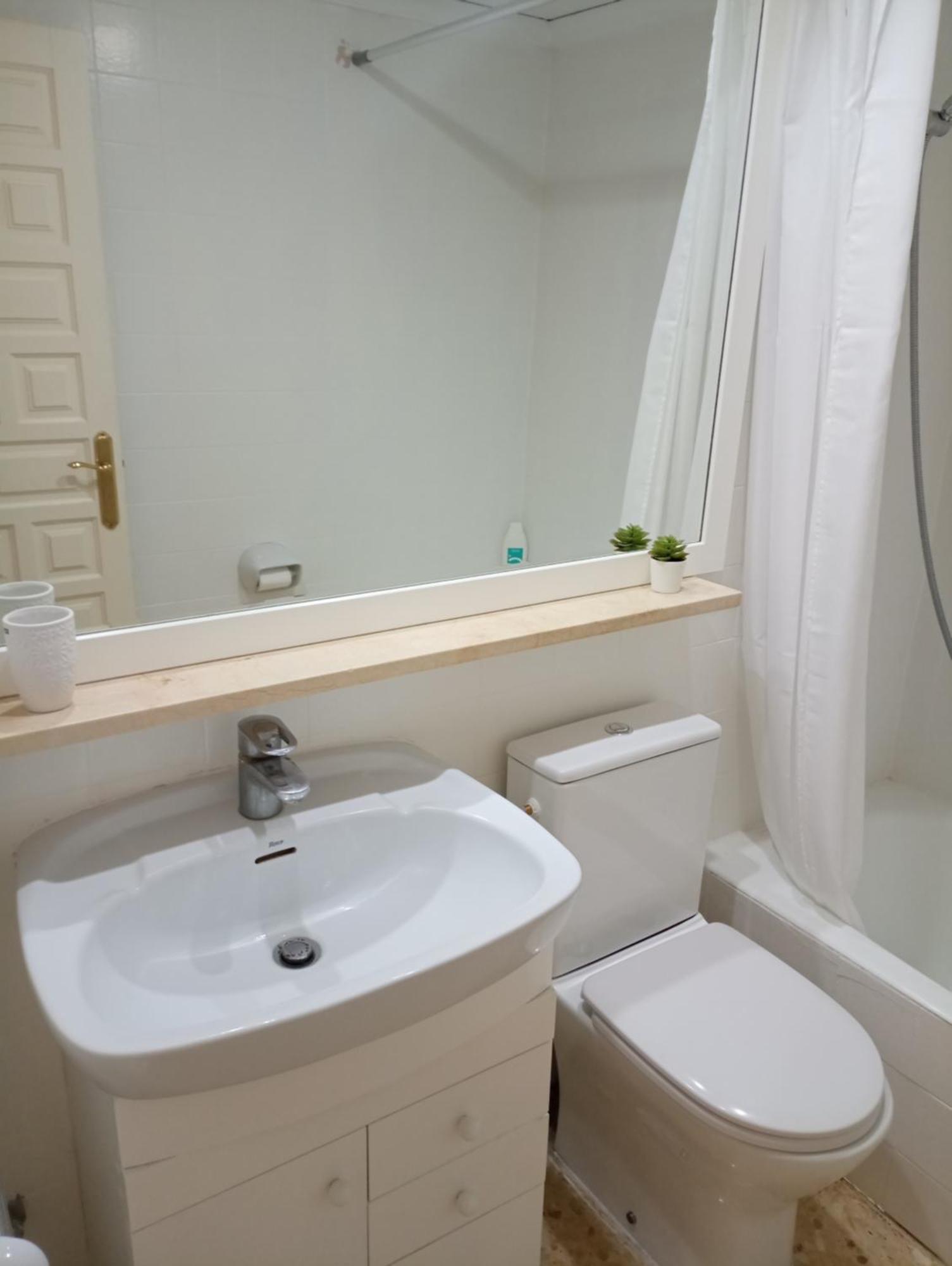 Apartamento Con Piscina Y Chiringuito *