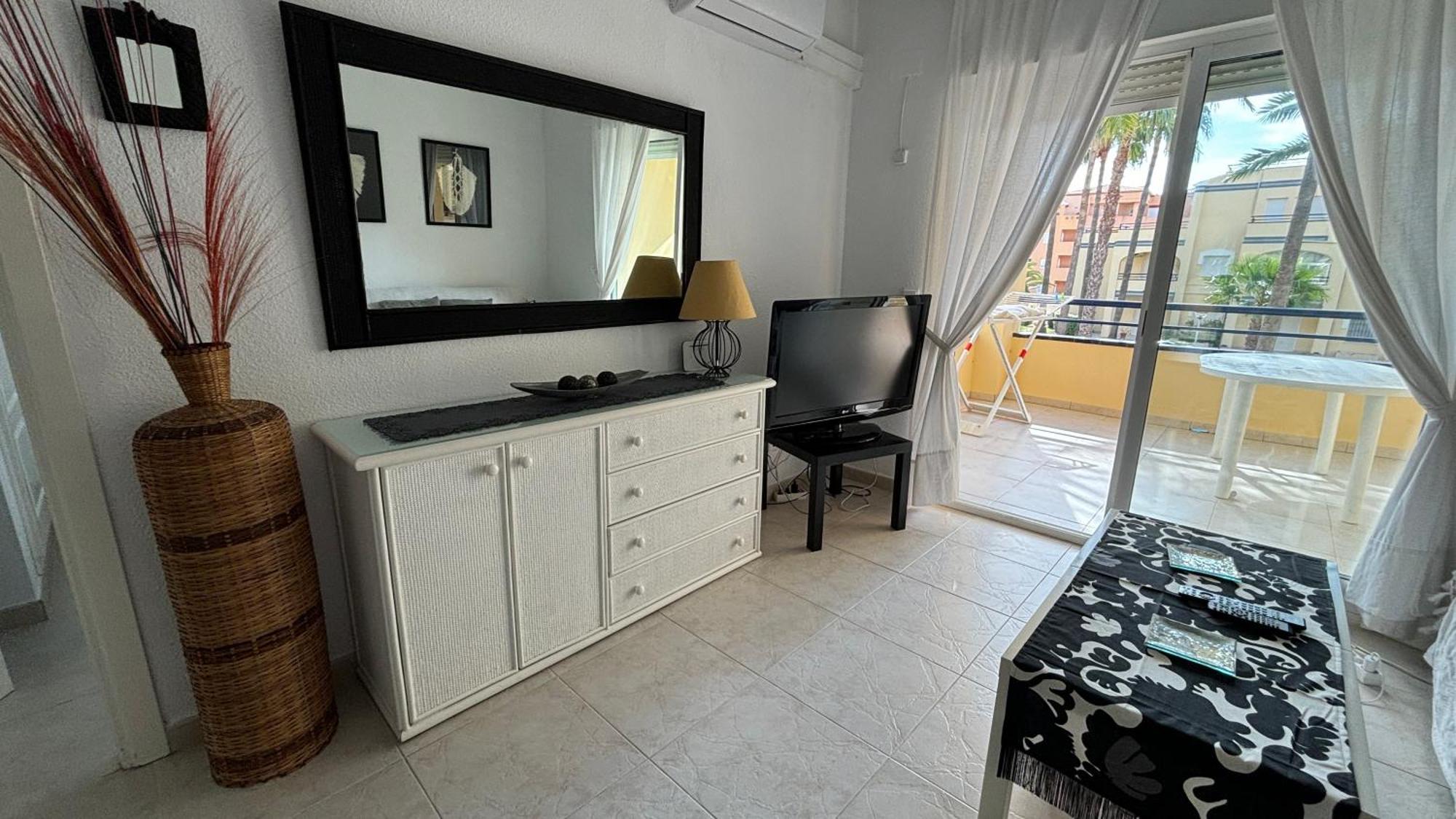 Primera Línea En La Mejor Playa De Apartamento *