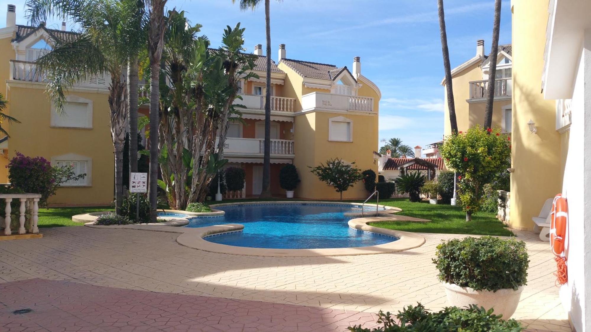 Holiday home Adosado Nadine Locdenia *