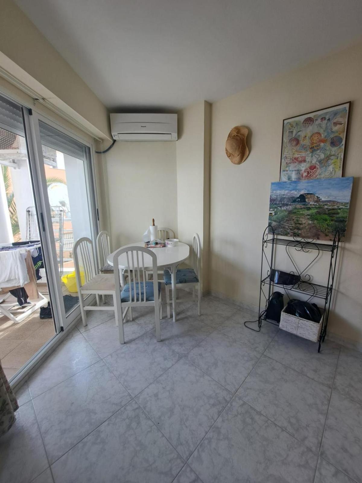 Apartamento Pie De Playa En Y Con Piscina Dénia