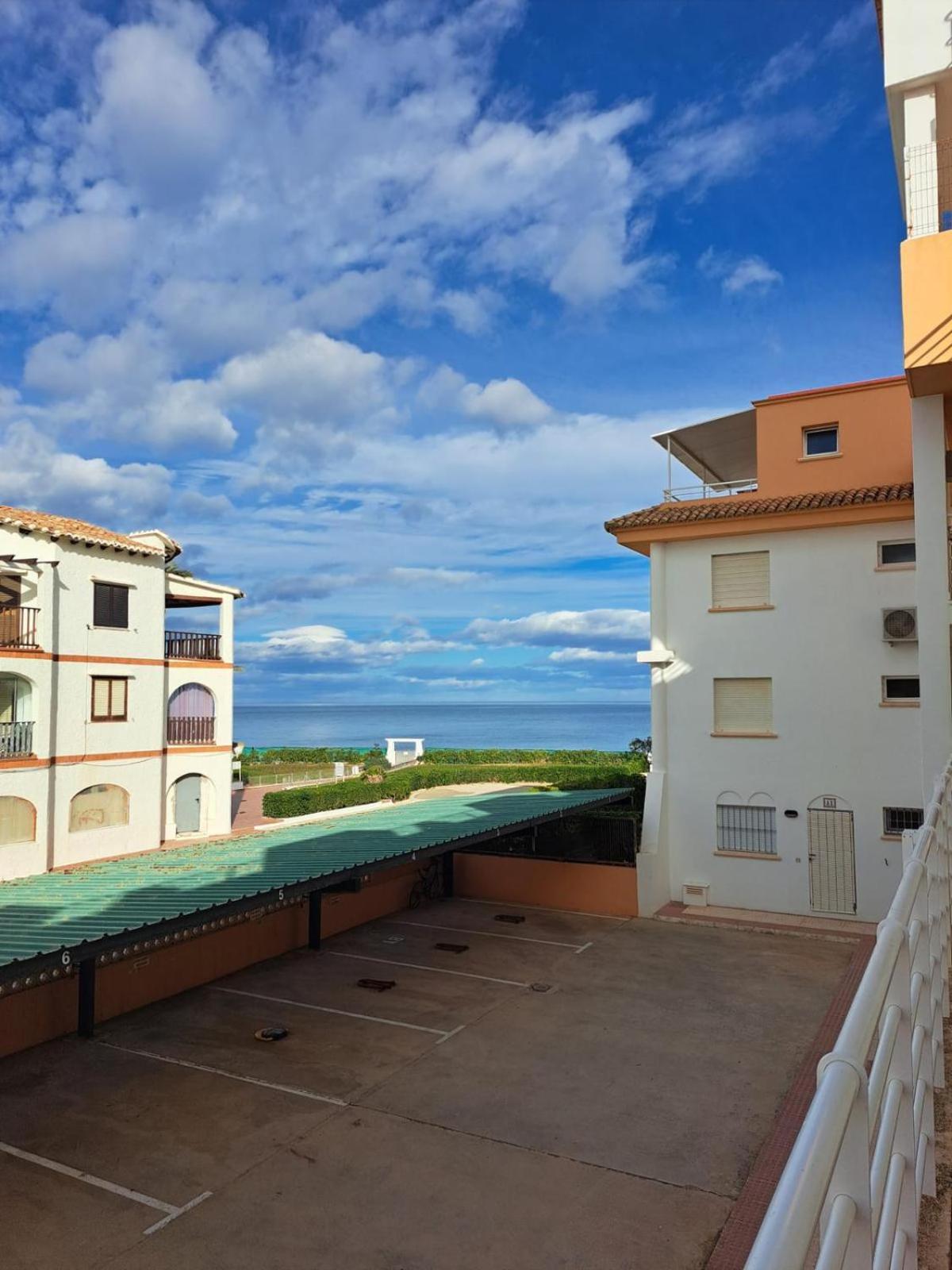 Apartamento Pie De Playa En Y Con Piscina Dénia
