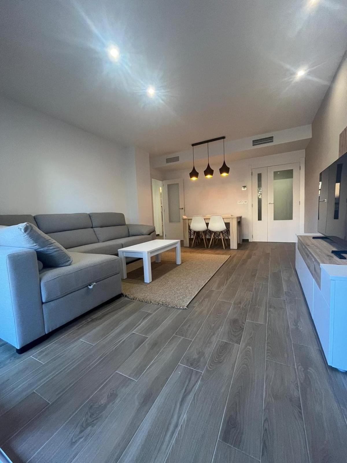 Apartment Moderno Centrico Con Piscina Y Parking