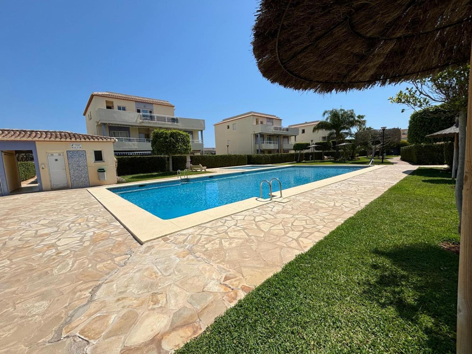 181 Jardines De Apartment