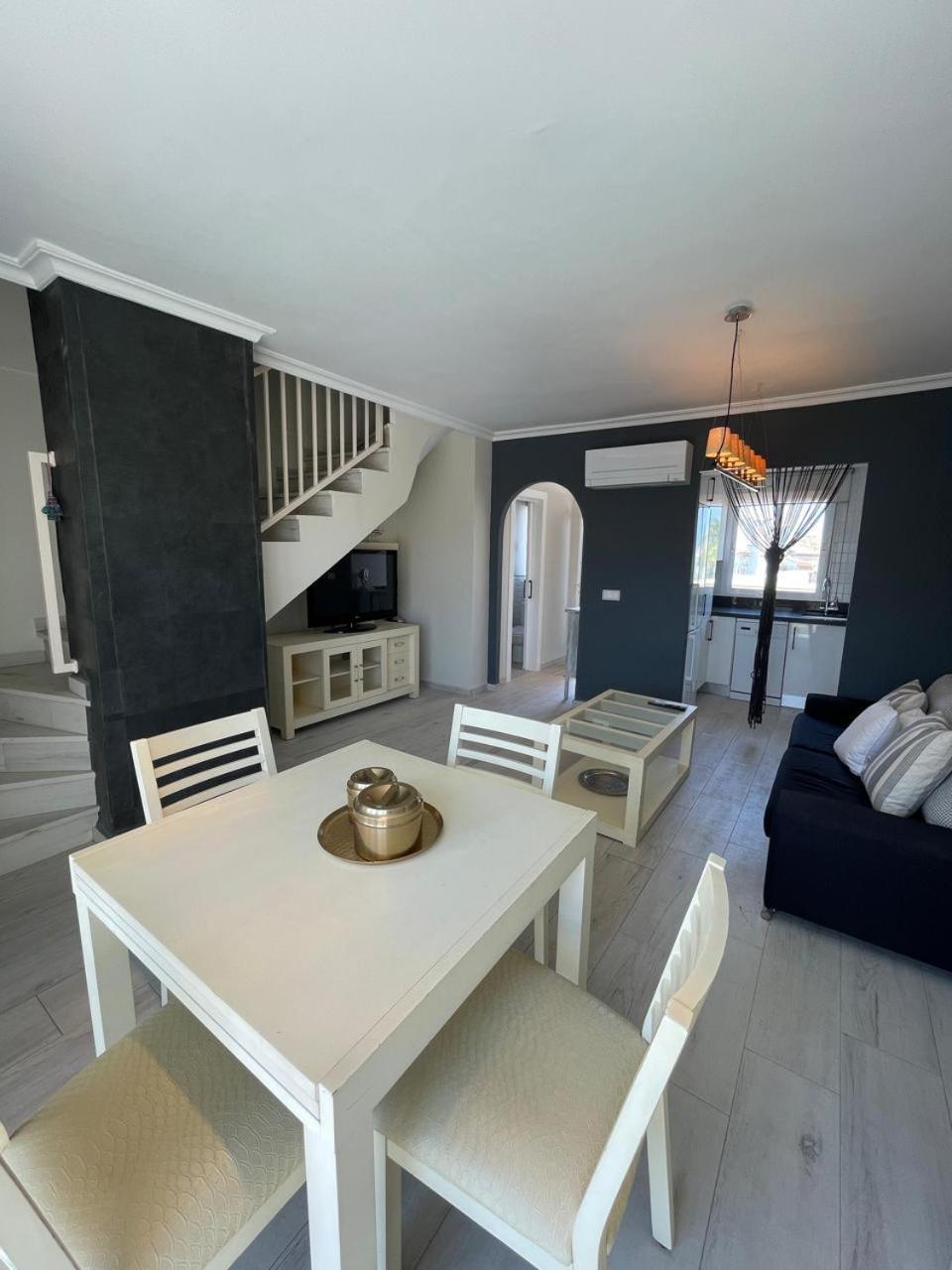 Apartment Atico Duplex Primera Linea