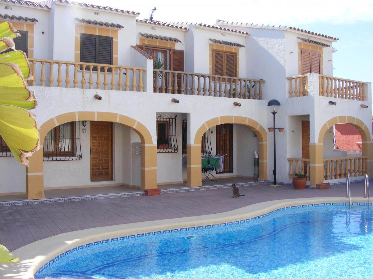 Lirios Locdenia Holiday home *