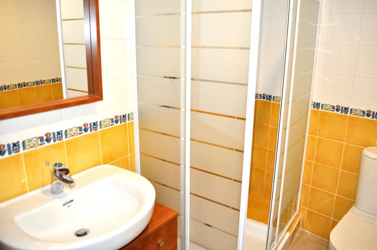 Suenos De Mar F5, 2 Dormitorios, Puerto Nautico, By Bookindenia Denia
