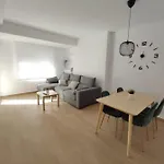 Piso 3 dormitorios renovado centro urbano Dénia