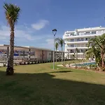MARINA REAL 4 frente al puerto náutico