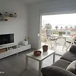 Apartamento Acogedor En Primera Linea De Playa