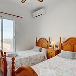 Amanda: 4 Bedroom Villa With Stunning Views