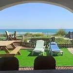 The Beach House Denia -- Casa en primera línea de playa - Denia