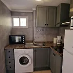 Lovely One Bedroom Unit With Balcony And Pool