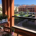 Cerca De La Playa Y Centro