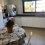 Cerca De La Playa Y Centro