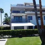 Vivienda Familiar En La Playa