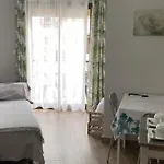 Estudio Sin Habitacion ,Todo En Una Estancia Blanco Denia