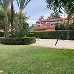 Lujoso Apartamento A 150 M Del Mar