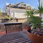 Casa mediterránea en el céntrico casco antiguo a un paso del Mar