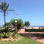 LA NARANJAA primera linea de PLAYA con WIFI y PARKING GRATIS