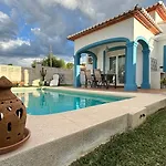 Precioso Chalet Independiente En Denia Con Piscina