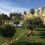 La Riviera Bajo Esquina- Serviden