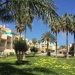 La Riviera Bajo Esquina- Serviden