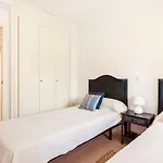 Bright Apartment Ideal For Long Stays