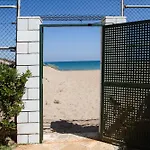 Urbanizacion En Primera Linea De Playa