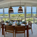 Las Rotas Impresionantes Vistas Al Mar