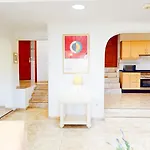 Villa Leon By Family Homes