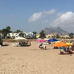 Coqueto A Menos De Un Minuto De La Playa