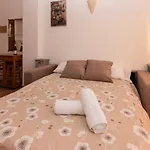 Estudio loft cerca de la playa wifi gratis
