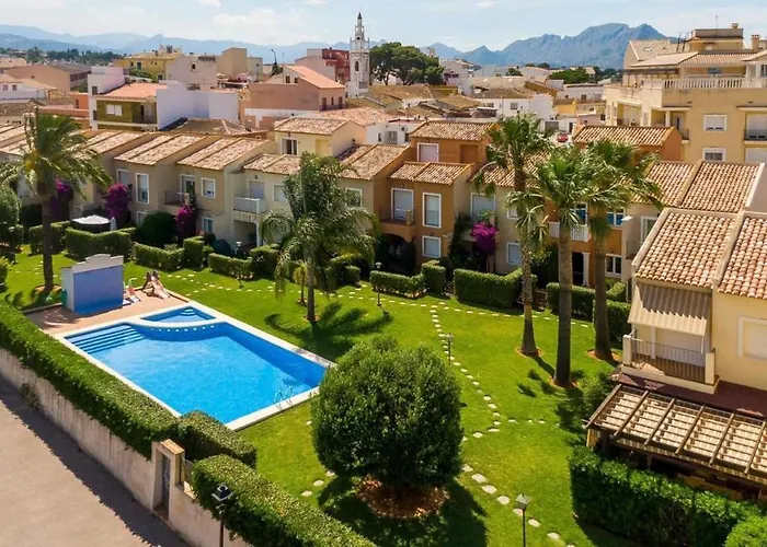 Charming 4-Bed Villa In Denia