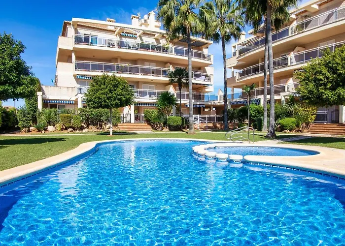 Apartment Los Aticos By Interhome