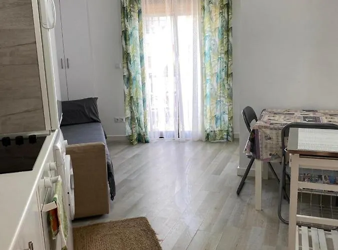 Estudio Sin Habitacion ,Todo En Una Estancia Blanco Denia