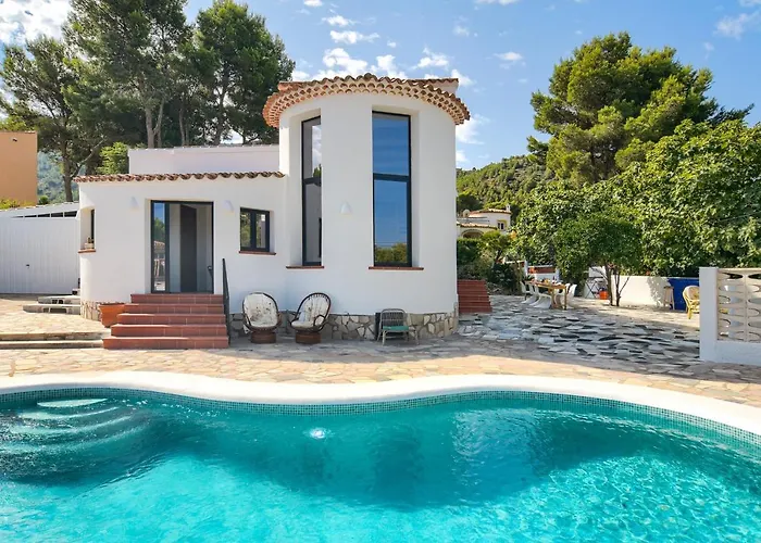 Villa For 10 With Swimming Pool And Sea View